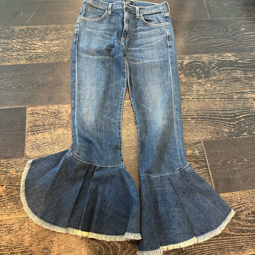 Citizens Of Humanity Jeans with a flare